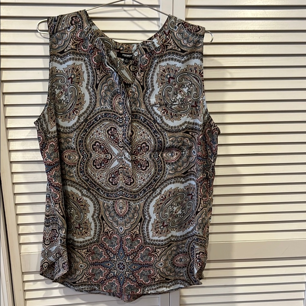Premise Studio Paisley Sleeveless Top